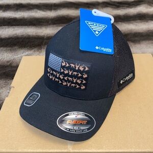 Columbia Black Flexfit Cap